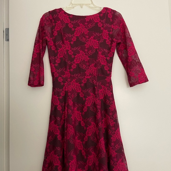 Lace dress . 3/4-sleeves. Size Small. - Picture 2 of 5
